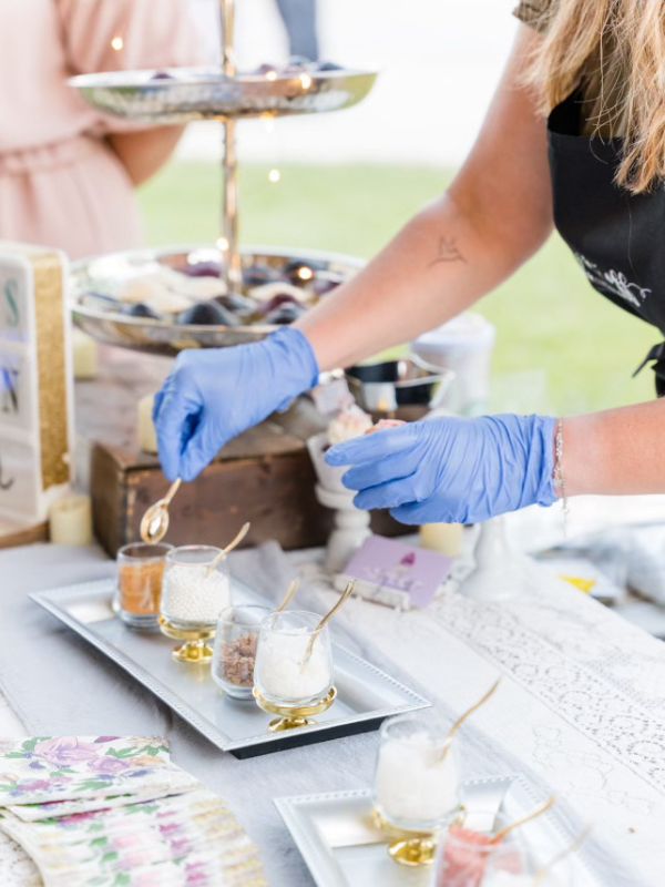 Services 4 The Thirsty Ranch Cupcake Bar